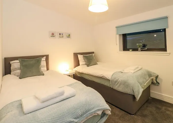 2 Strathtay Lodges