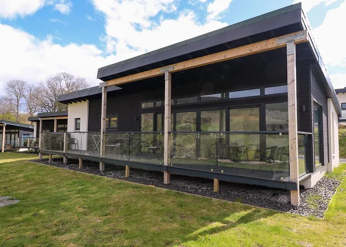 2 Strathtay Lodges