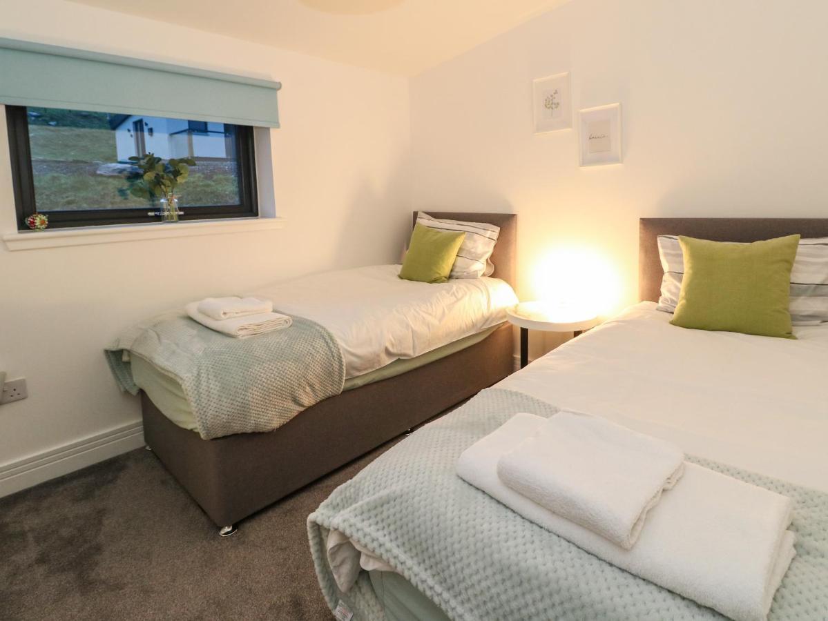 2 Strathtay * Aberfeldy